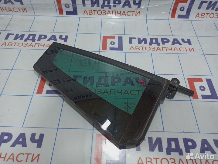 Стекло двери задней правой форточка Volkswagen Tig