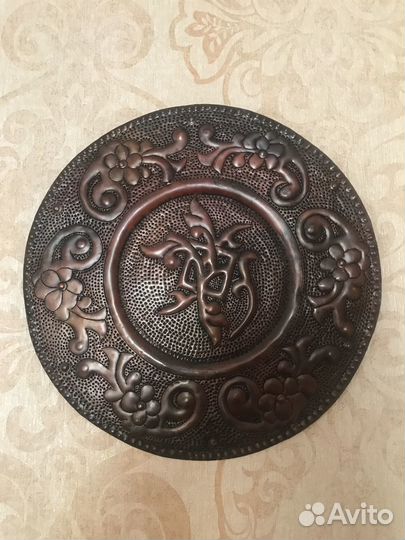 Чеканка Медь, настенная тарелка Ручная работа