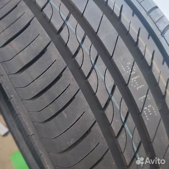 Grenlander L-Zeal56 255/35 R20 97W