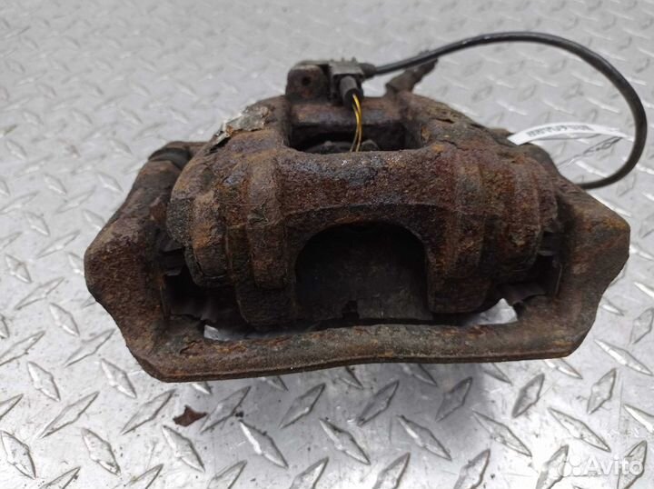 Суппорт задний левый Mercedes Sprinter W906