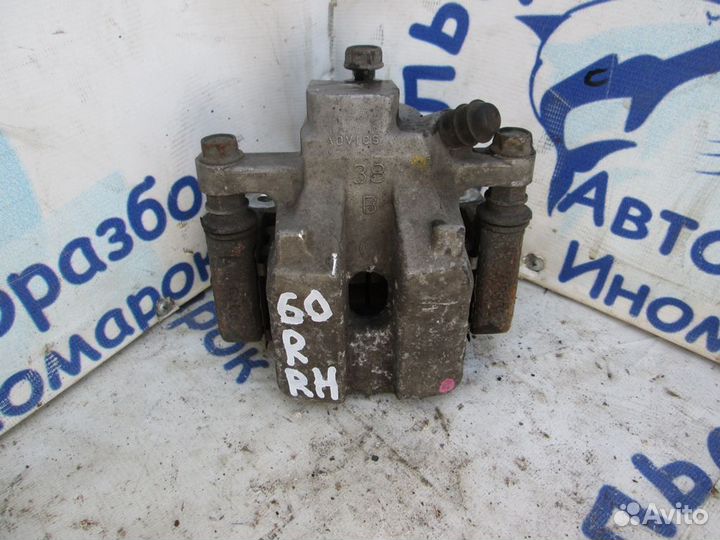 Тормозной суппорт задний правый toyota Camry V40 2