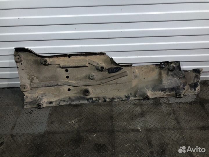 Защита днища правая (Mercedes-Benz GLE Coupe AMG)