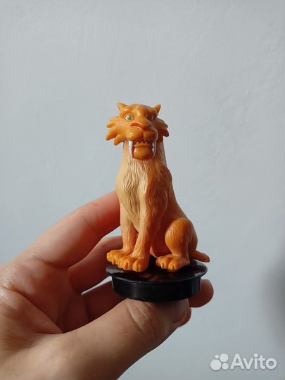 Фигурка Макдональдс саблезубый тигр