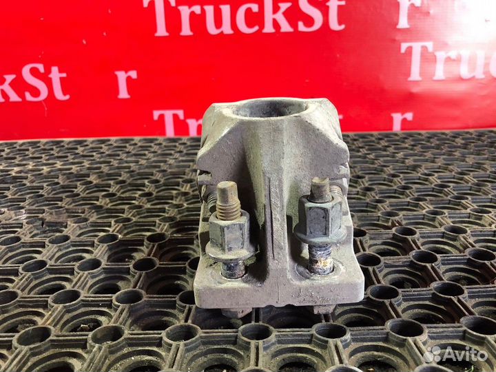 Кронштейн крыла