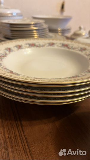Чехословацкий фарфоровый столовый сервиз