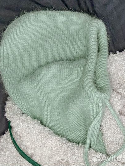 Капор женский вязаный