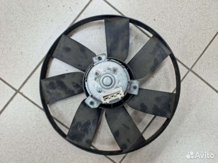 Вентилятор охлаждения VW Passat B3, Golf 3, Vento