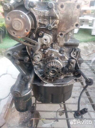 Двигатель 4g18 1.6л разобранный