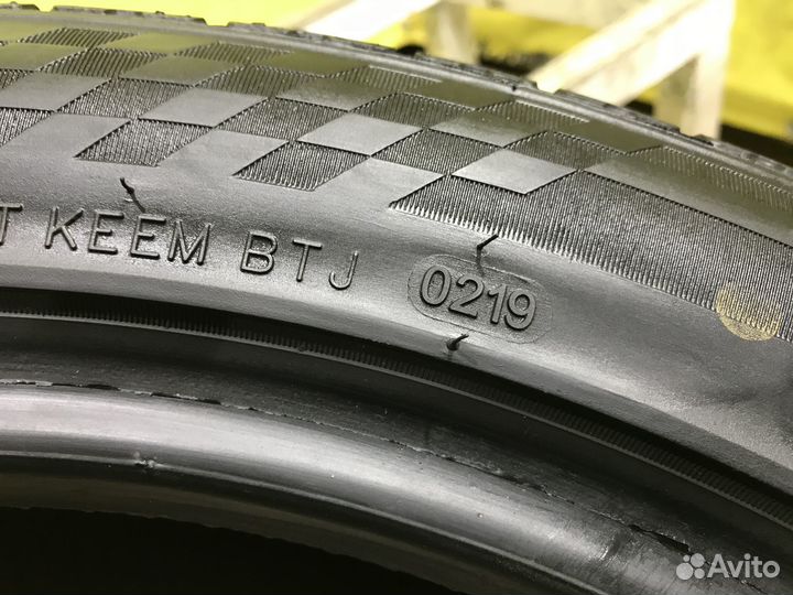 Jinyu YU63 245/45 R18