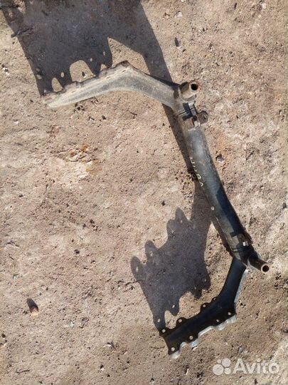 Балка подмоторная передняя Лада 2131 1.7 2008