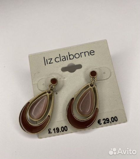 Серьги и бусы