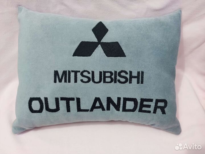 Подушка в автомобиль с логотипом и гос номером