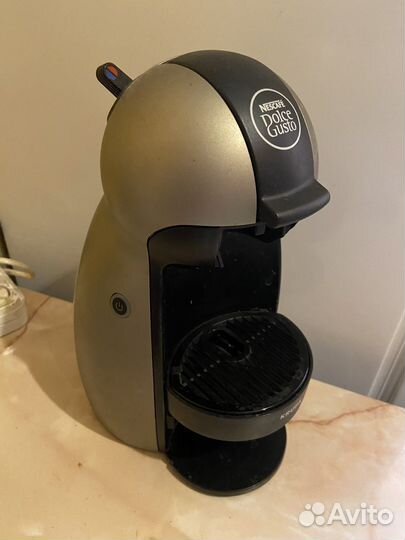 Кофемашина Nescafé dolce gusto