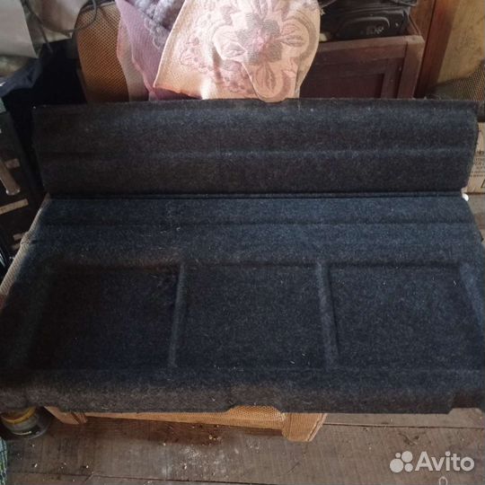 Задняя полка