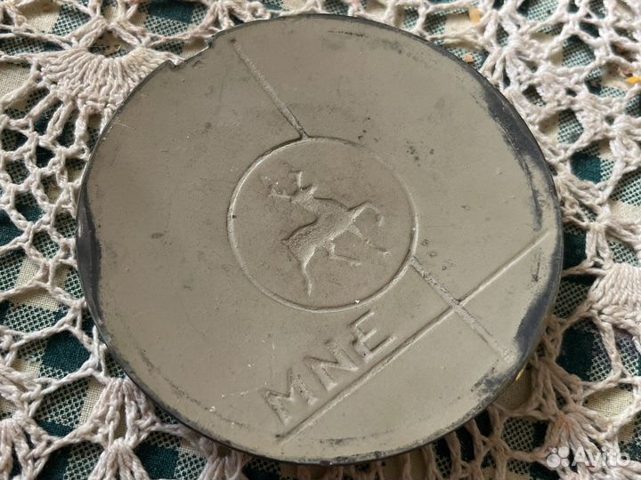 Эмблема звукового сигнала зим огигинал