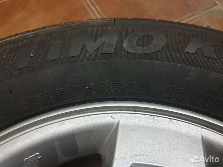 Новая резина на диске