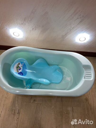 Ванночка для купания с горкой