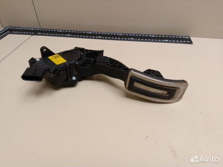 Педаль газа Skoda Rapid czca 2021