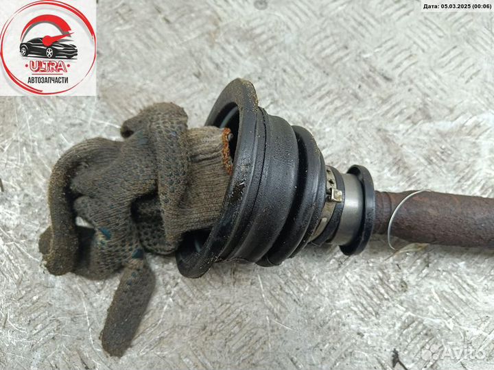 Полуось передняя левая б/у Renault Scenic I (1996-2003)