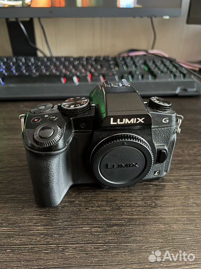 Panasonic Lumix g80 4к полный комплект С объектив