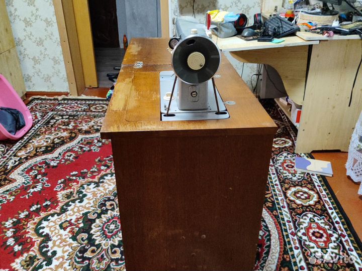 Швейнаяи машина