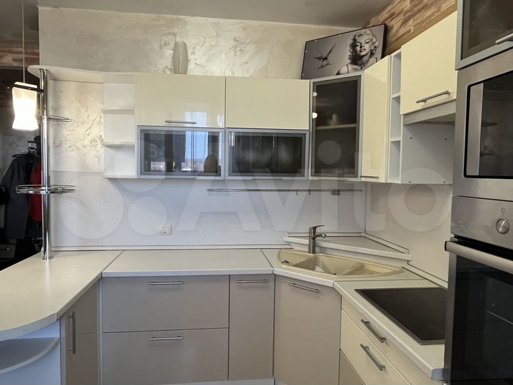 2-к. квартира, 52,5 м², 9/9 эт.