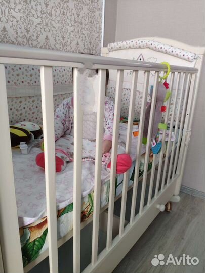 Детская кроватка