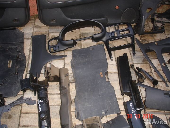 Пластик салона Mаzda купе 323F BA 94-98