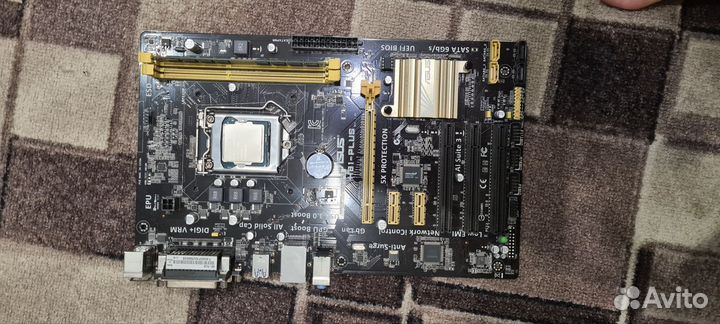 Материнская плата