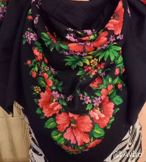 Павловопосадский шерстяной платок (Новый)