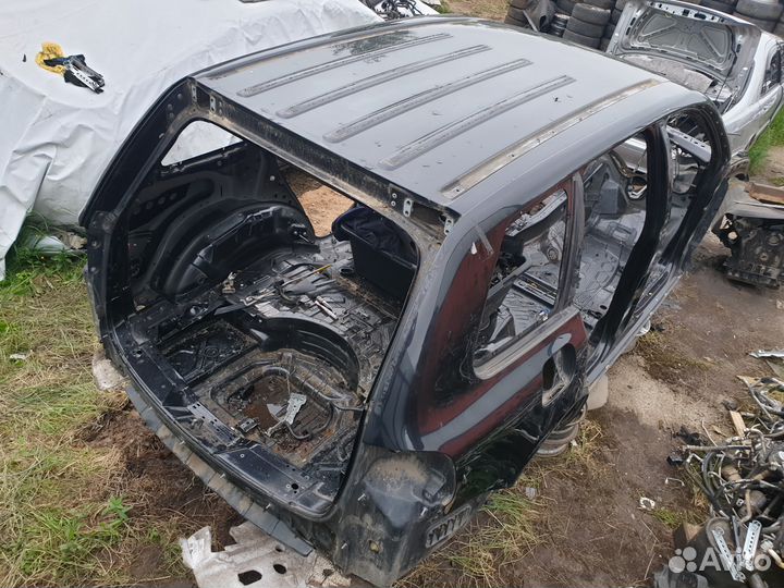 Кузов целый не битый не резаный vw touareg 1 gp