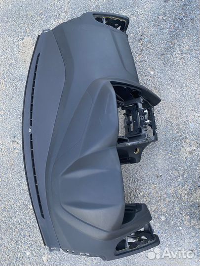 Продам панель (торпедо) Ford Focus 3 дорест
