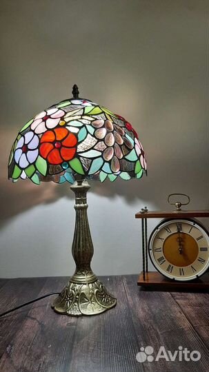 Лампа настольная в стиле Тиффани в наличии