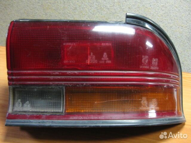 Фонарь задний правый Mitsubishi Galant (89-92 года