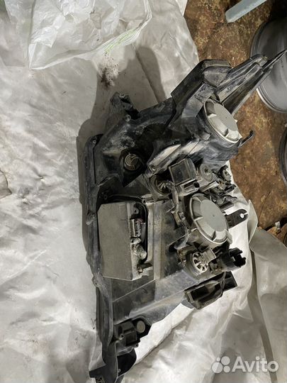 Фара правая lexus lX570