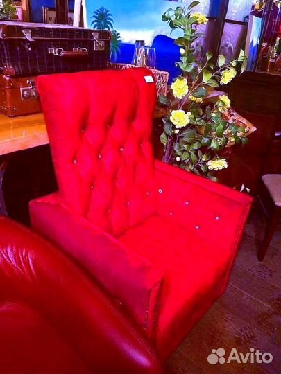 Кресло-трон красное