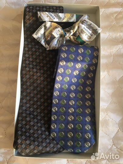 Галстуки,2 штуки; подтяжки + бабочка