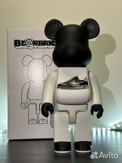 Фигурка bearbrick Nike SB найк