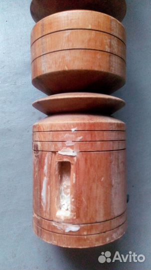 Столик резной деревянный