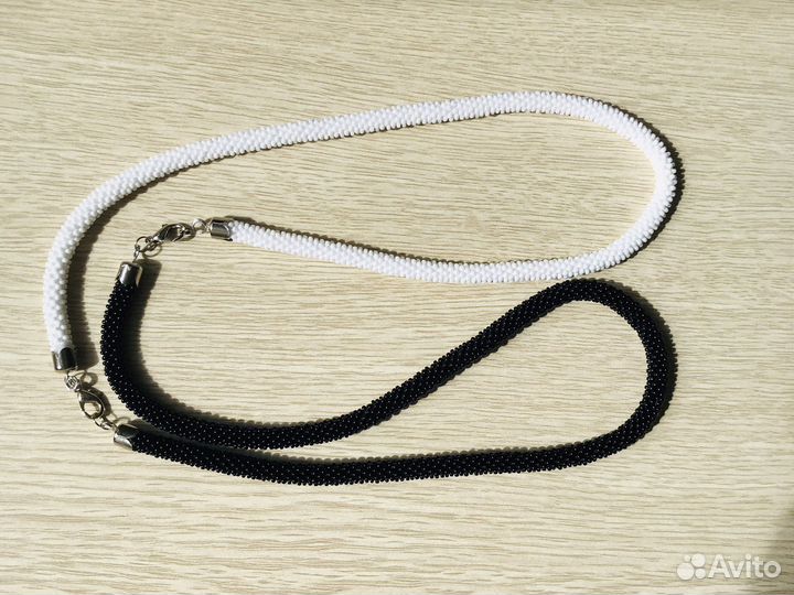 Колье жгут из бисера