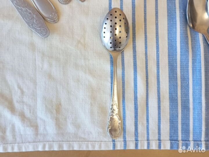 Столовые приборы