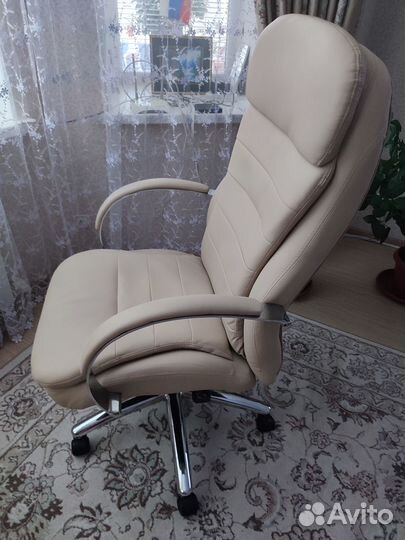 Компьютерное кресло