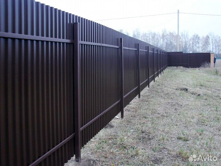 Забор из профнастила. Откатные ворота