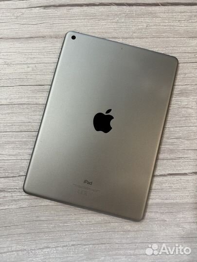 iPad 6 32GB Wi-Fi