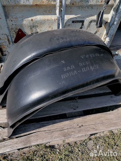 Подкрылки на Фольксваген Транспортер т4