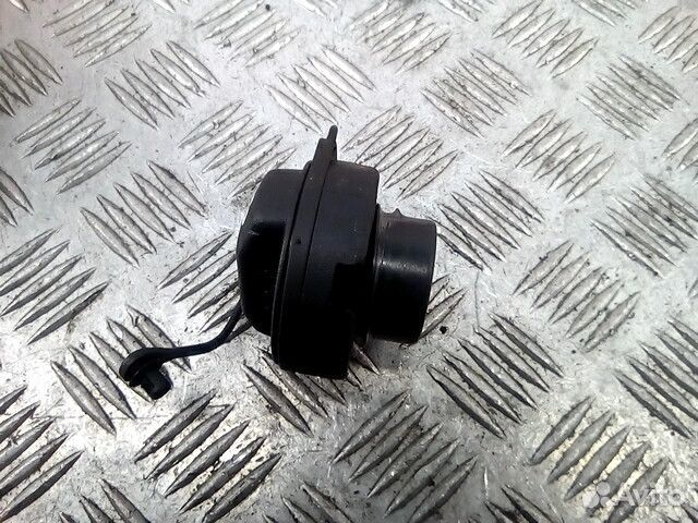 Пробка расширительного бачка Volkswagen Passat