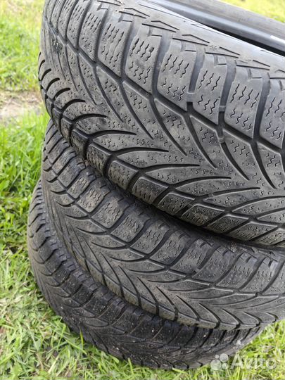Goodyear UltraGrip Ice 2 185/65 R15