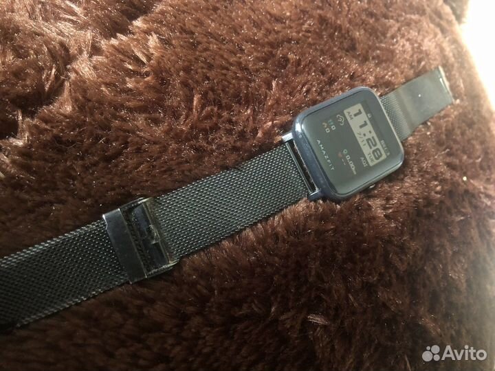 Часы amazfit biip