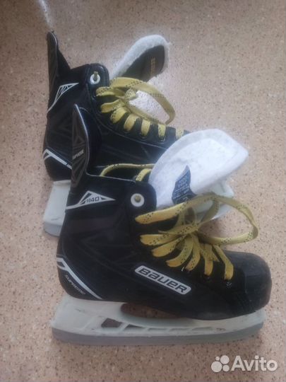 Хоккейные коньки Bauer supreme S140