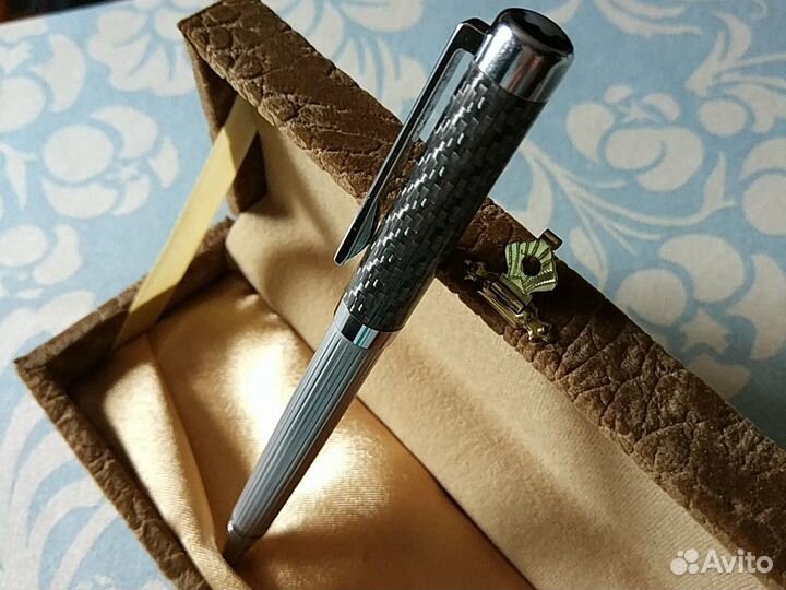 Ручка шариковая в футляре